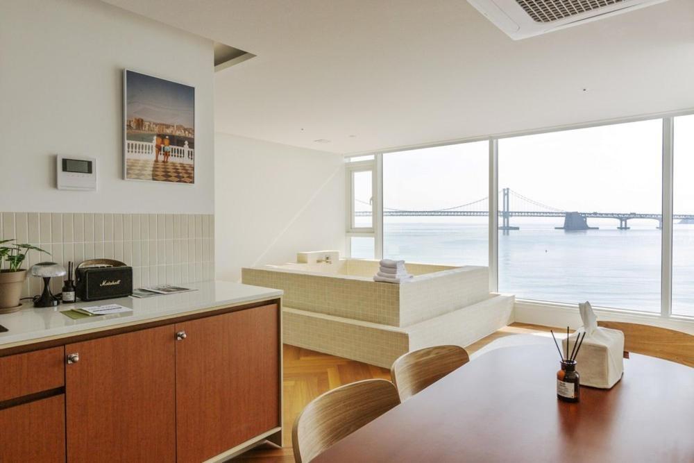 Busan Lazy Morning Ocean View Pension Extérieur photo